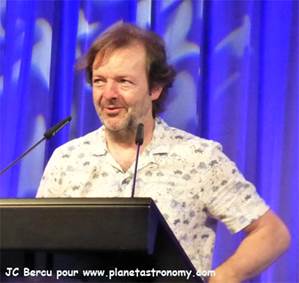 Une image contenant personne, portable, intrieur

Description gnre automatiquement