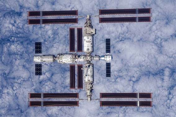 Une image contenant transport, satellite, engin spatial, station spatiale

Description gnre automatiquement