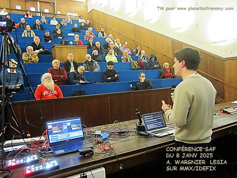 Une image contenant texte, int�rieur, habits, personne

Description g�n�r�e automatiquement