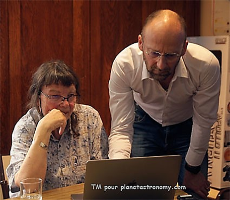 Une image contenant personne, habits, Visage humain, ordinateur portable

Le contenu g�n�r� par l�IA peut �tre incorrect.